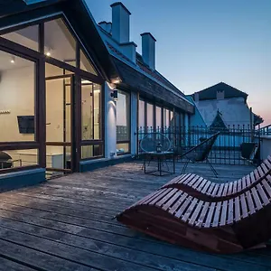 Rentplanet - Ruska Apartment
